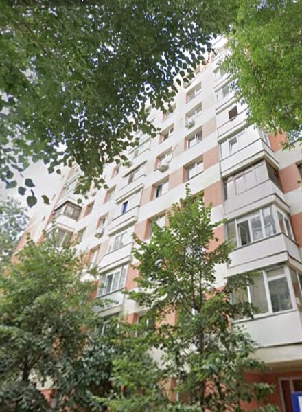 Obor, Colentina, Teiul Doamnei aproape Sectia 7 Politie,